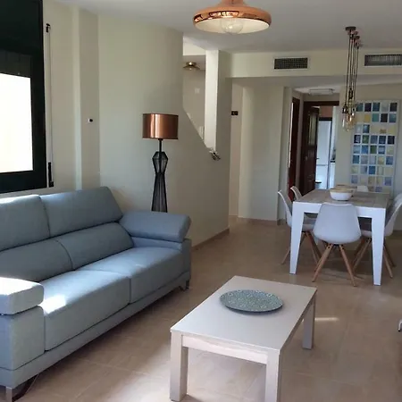 Preciosa Casa Con Piscina En Bonmont Bonmont Terres Noves