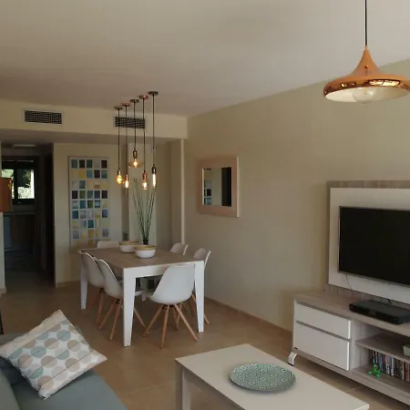 Preciosa Casa Con Piscina En Bonmont Сasa de vacaciones *
